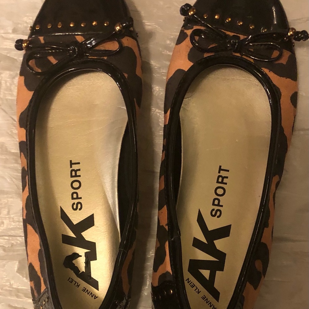 Ann Klein Leopard print ballet shoes Size 5.5 M